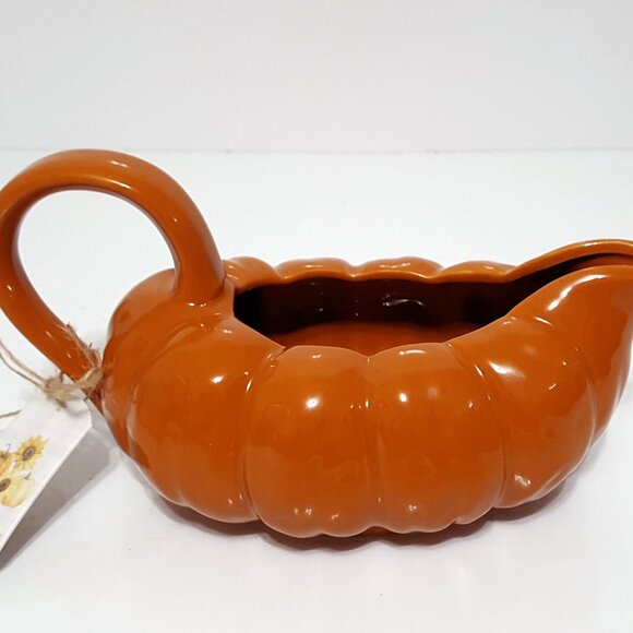 NEW Global Designs Orange Pumpkin Shaped Gravy Boat 27 OZ Stoneware - Picture 3 of 8